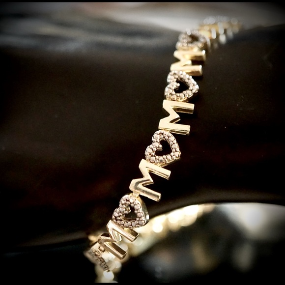 New Boxed MOM Bracelet 7.5" Christmas Gift, New Mom or Just Because! - Picture 3 of 15